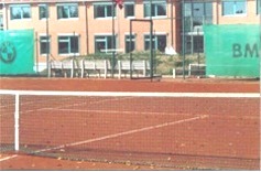 Ansicht der Tennisplätze 1 und 2